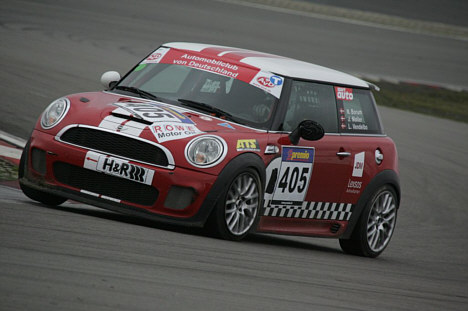 Team Stefan Kaas Racing i deres BMW Mini - et rent dansk team.